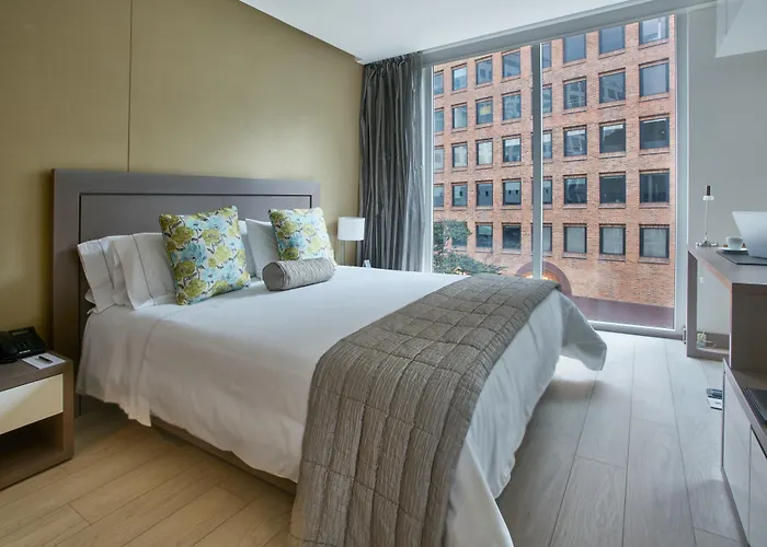 Hotel 100 Luxury Suites By Preferred